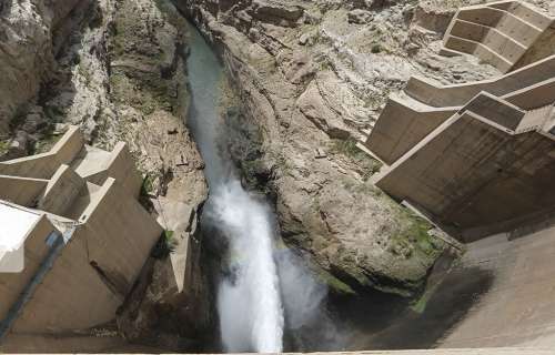 مدیر بهره‌برداری و نگهداری از سد مخزنی و نیروگاه برقابی جیرفت در جنوب کرمان از آبگیری ۴۴ درصدی سد این شهرستان در بارش های اخیر خبر داد.